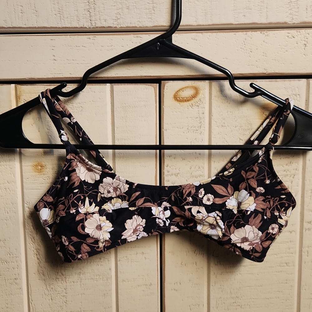 Ripcurl floral bikini top sz small